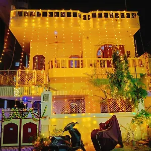 Agrawal Holiday home Varanasi